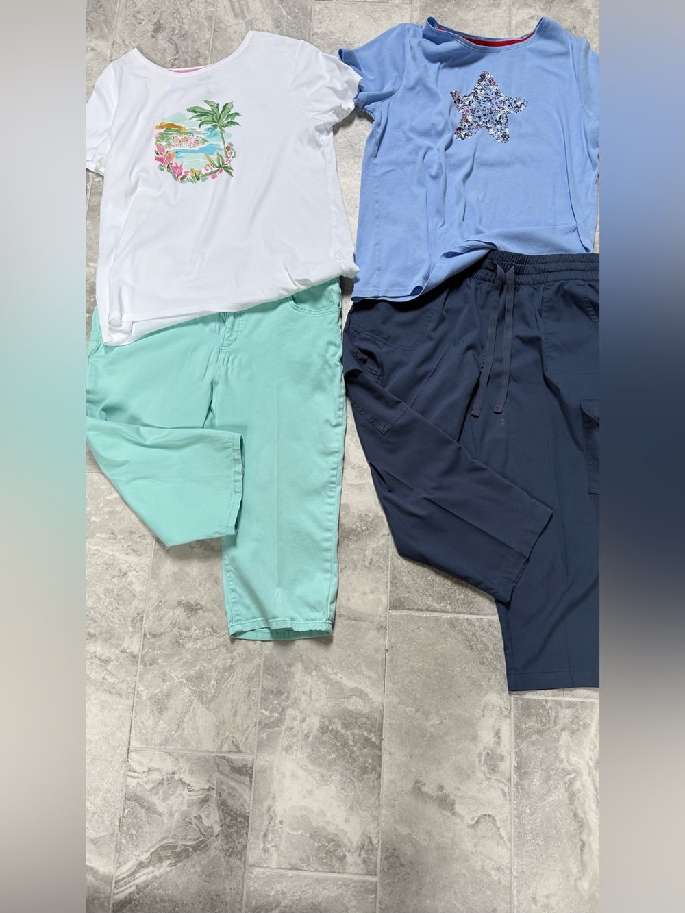 Bundle! Ladies Crops and Tees.